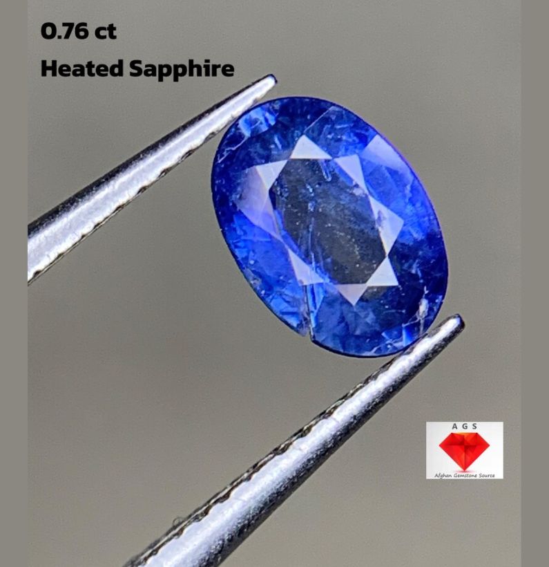0.76 Radiant and Refined: 0.76ct Heated Sapphire with Exceptional Clarity - Image 1