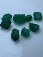 Power and Presence: 9.41ct Swat Emerald Crystal Lot - Image 2
