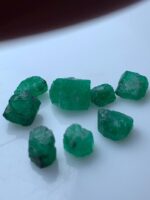 Power and Presence: 9.41ct Swat Emerald Crystal Lot - Image 4