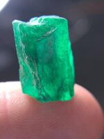 13.75ct Emerald Crystal from Swat: A Compact Jewel with Striking Clarity - Image 6