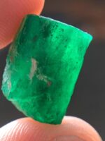 13.75ct Emerald Crystal from Swat: A Compact Jewel with Striking Clarity - Image 10