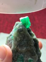 Behold the 673.0ct Emerald Specimen: A Giant Gem of Unmatched Beauty and Rarity - Image 3