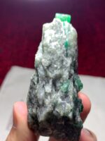 Behold the 673.0ct Emerald Specimen: A Giant Gem of Unmatched Beauty and Rarity - Image 6