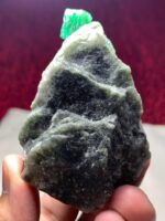 Behold the 673.0ct Emerald Specimen: A Giant Gem of Unmatched Beauty and Rarity - Image 7