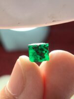4.46 ct Swat Emerald Crystal — Natural Brilliance in a Compact Form - Image 2