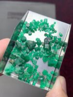 41 ct Rough Emerald from Swat, Pakistan – Natural Green Gemstone - Image 3