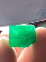 10.45ct Swat Emerald Crystal – Vivid Natural Green with Bold Structure - Image 4