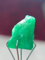 10.45ct Swat Emerald Crystal – Vivid Natural Green with Bold Structure - Image 7