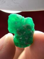 Swat Emerald Spotlight: 19.50 ct Giant Crystal Enters the Collection - Image 9