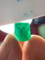 8.60ct Swat Emerald Crystal – Vivid Green Raw Beauty from Pakistan - Image 2