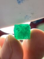8.60ct Swat Emerald Crystal – Vivid Green Raw Beauty from Pakistan - Image 3