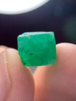 8.60ct Swat Emerald Crystal – Vivid Green Raw Beauty from Pakistan - Image 4