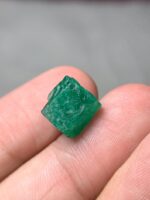 8.60ct Swat Emerald Crystal – Vivid Green Raw Beauty from Pakistan - Image 8