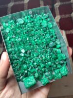 Massive 525.68 ct Swat Emerald Rough Lot: Raw Gemstone Treasure - Image 11