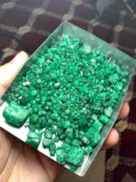 Massive 525.68 ct Swat Emerald Rough Lot: Raw Gemstone Treasure - Image 6