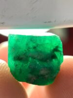 Exploring the 12.50ct Emerald Crystal: A Remarkable Gem of Rich Color and Impressive Size - Image 8