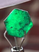 A 3.93ct Swat Emerald Crystal: Natural Elegance from Pakistan’s Emerald Valley - Image 10