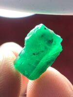 8.56 ct Emerald Crystal from Swat Valley — Natural Beauty in Every Facet - Image 6