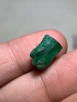 8.56 ct Emerald Crystal from Swat Valley — Natural Beauty in Every Facet - Image 9
