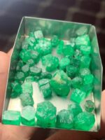 77.20-Carat Swat Emerald Rough: Raw Potential in Every Piece - Image 11