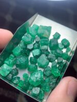 77.20-Carat Swat Emerald Rough: Raw Potential in Every Piece - Image 4