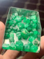 77.20-Carat Swat Emerald Rough: Raw Potential in Every Piece - Image 8