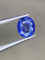 Elegant Sparkle: 0.79ct Sri Lankan Sapphire with Exquisite Clarity and Cut - Image 2