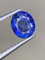 Elegant Sparkle: 0.79ct Sri Lankan Sapphire with Exquisite Clarity and Cut - Image 4