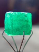 14.90ct Swat Emerald Crystal – Bold, Natural Green Gemstone with Impressive Size - Image 3