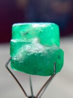 14.90ct Swat Emerald Crystal – Bold, Natural Green Gemstone with Impressive Size - Image 5