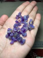 105 ct Afghan Hackmanite Rough Lot – Large Crystal Parcel with Strong Color Potential - Image 8