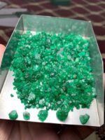 254.00 ct Swat Valley Emerald Rough Lot - Image 5