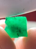 Stunning 10.55ct Swat Emerald Crystal: Natural Beauty - Image 3