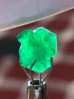 11.40 ct Swat Emerald Crystals: Compact Gems With Intense Green - Image 2