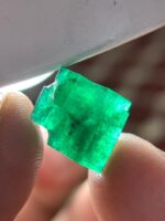 11.40 ct Swat Emerald Crystals: Compact Gems With Intense Green - Image 10