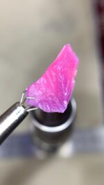 8.67ct Rare Afghan Hackmanite – A Powerful Natural Phenomenon - Image 3