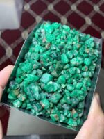 A Giant from the Mountains: 1132-Carat Emerald Rough Lot from Swat (14.75 × 12.30 × 11.70 mm) - Image 7