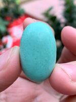 A Striking 22.45 ct Turquoise Gemstone – 27.87 × 11.40 × 8.40 mm - Image 12