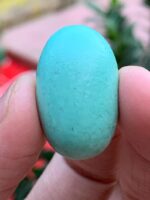 A Striking 22.45 ct Turquoise Gemstone – 27.87 × 11.40 × 8.40 mm - Image 4