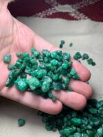 1120 ct Emerald Rough Lot from Swat Valley – Natural Green Beryl - Image 2