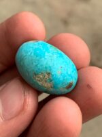 Captivating Afghan Turquoise: A 30.85 ct Cabochon Gem - Image 4