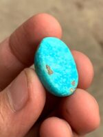 Captivating Afghan Turquoise: A 30.85 ct Cabochon Gem - Image 9