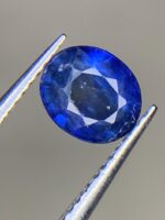 Striking Beauty: 0.93ct Heated Sapphire with Vibrant Blue Charm - Image 5