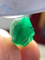 15.60ct Swat Emerald Crystal – Striking Natural Green with Impressive Form - Image 3