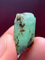 Bold and Brilliant: 22.80 Carat Emerald Crystal from Laghman - Image 5