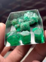 117.35ct Swat Emerald Rough – A Monumental Collection of Natural Gems - Image 11