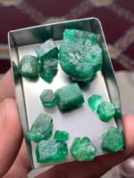 117.35ct Swat Emerald Rough – A Monumental Collection of Natural Gems - Image 13