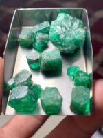 117.35ct Swat Emerald Rough – A Monumental Collection of Natural Gems - Image 9