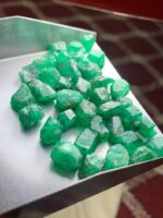 199.65 ct Swat Emerald Rough: Natural Gems With Strong Potential - Image 2