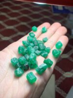199.65 ct Swat Emerald Rough: Natural Gems With Strong Potential - Image 13